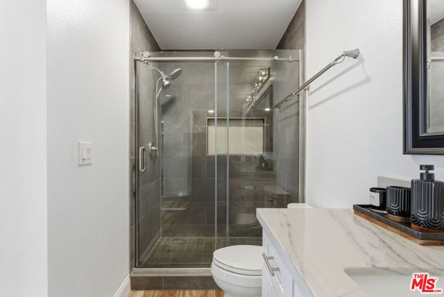 2385 Roscomare Road E17, Los Angeles, CA 90077