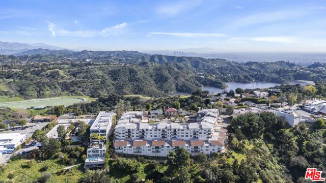 2385 Roscomare Road E17, Los Angeles, CA 90077