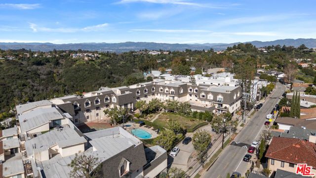 2385 Roscomare Road E17, Los Angeles, CA 90077