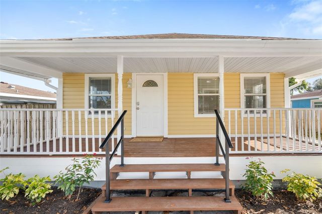 1216 26TH AVENUE W, Palmetto, FL 34221