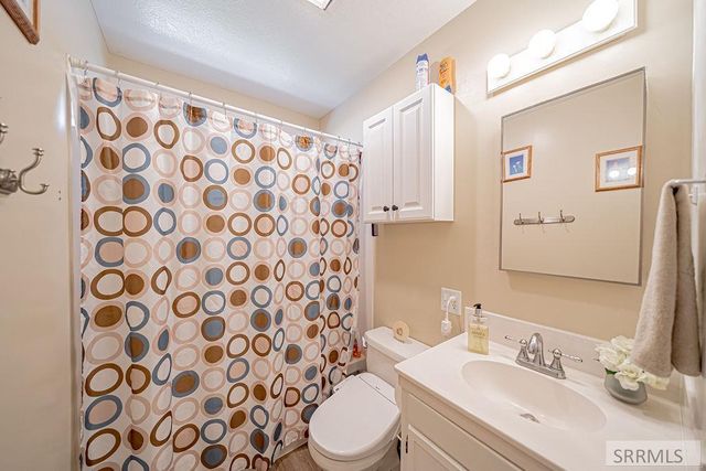 490 Moonlite Drive, Idaho Falls, ID 83402