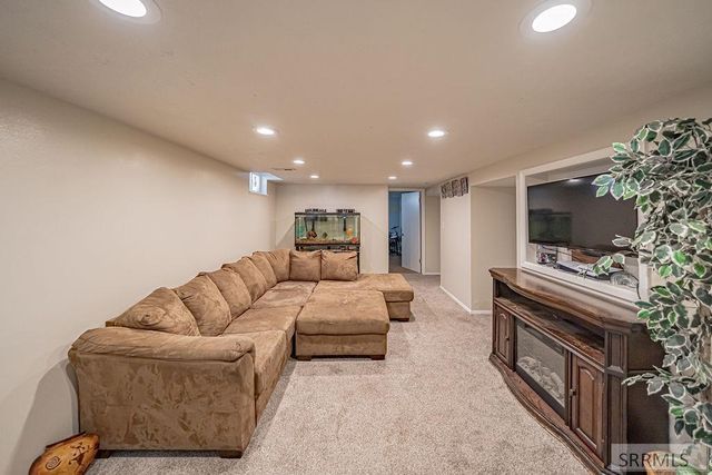 490 Moonlite Drive, Idaho Falls, ID 83402