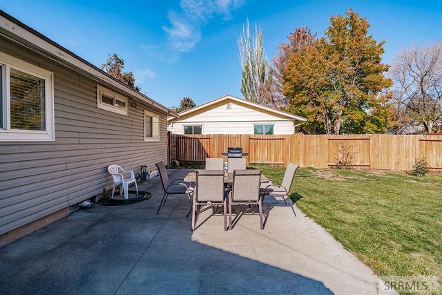 490 Moonlite Drive, Idaho Falls, ID 83402