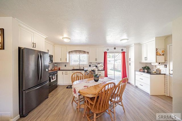 490 Moonlite Drive, Idaho Falls, ID 83402