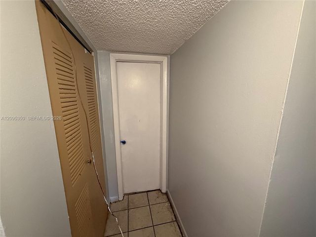 3710 NW 21st Street 109, Lauderdale Lakes, FL 33311