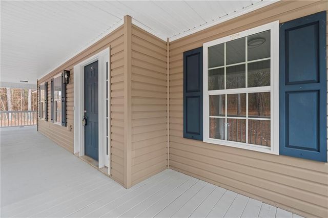 1227 Al Roberts Rd SE, Senoia, GA 30276