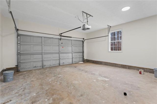 1227 Al Roberts Rd SE, Senoia, GA 30276