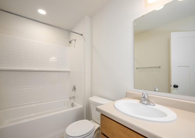 2008 South High Point Road, Madison, WI 53719