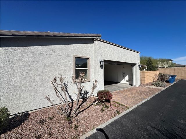 1051 East Sunset Road, Henderson, NV 89011