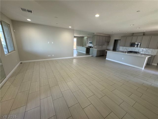 1051 East Sunset Road, Henderson, NV 89011