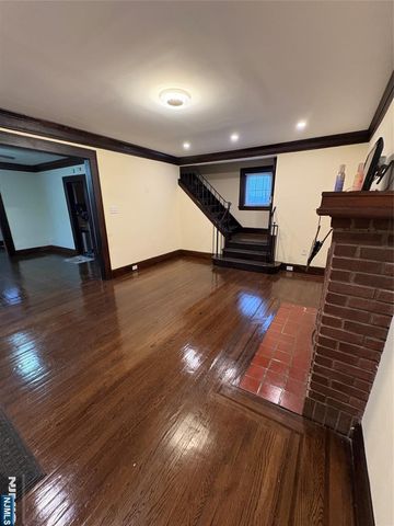 5 Hamilton Avenue, Kearny, NJ 07032
