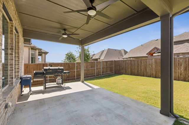 4105 Silver Spur Court, Aubrey, TX 76227