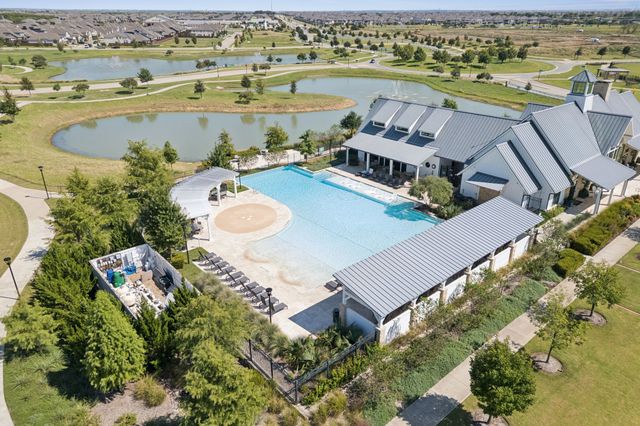 4105 Silver Spur Court, Aubrey, TX 76227