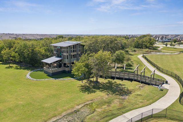 4105 Silver Spur Court, Aubrey, TX 76227