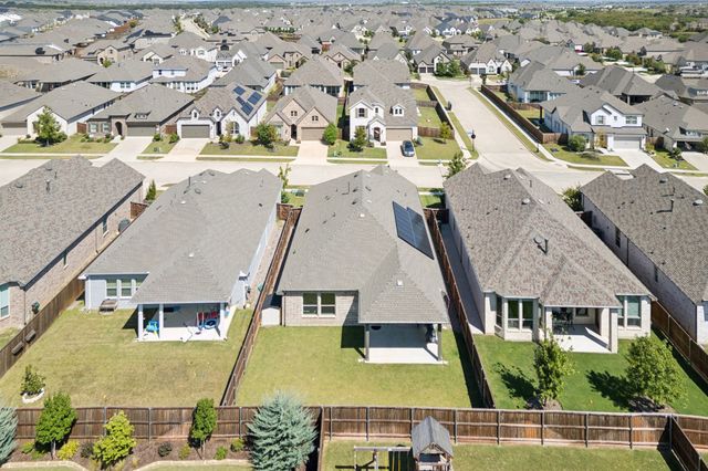 4105 Silver Spur Court, Aubrey, TX 76227