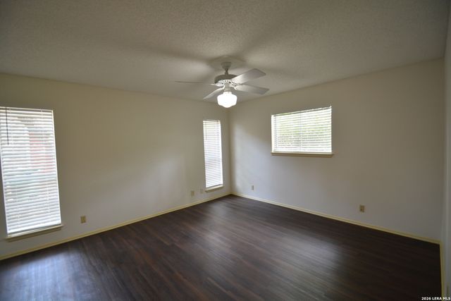 602 BRIAR OAK ST, San Antonio, TX 78216