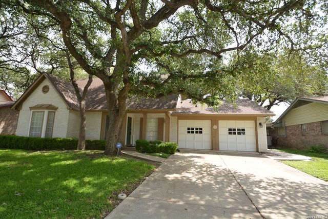 602 BRIAR OAK ST, San Antonio, TX 78216