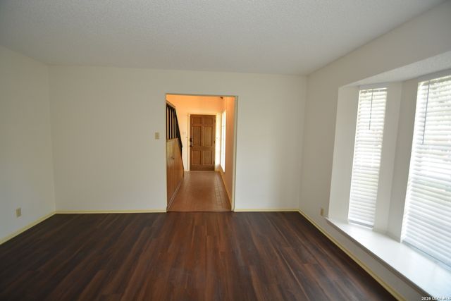 602 BRIAR OAK ST, San Antonio, TX 78216