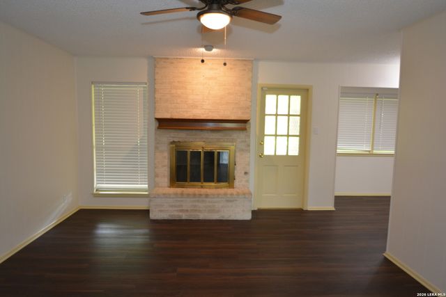 602 BRIAR OAK ST, San Antonio, TX 78216
