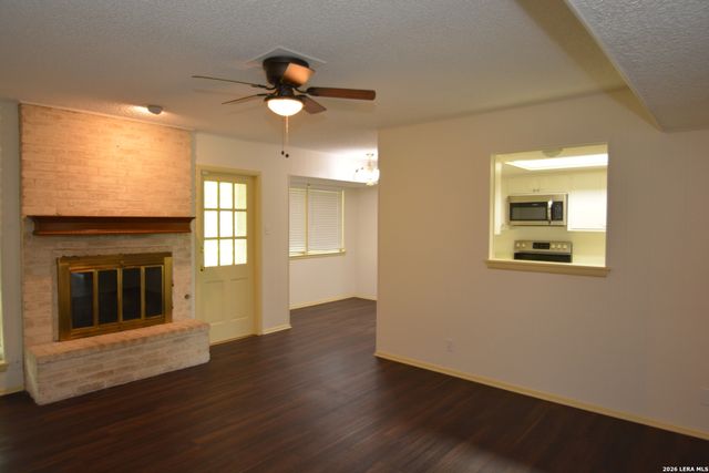 602 BRIAR OAK ST, San Antonio, TX 78216