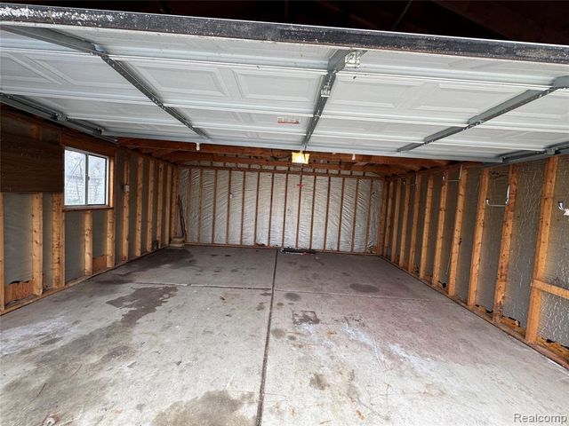 5722 Centralia Street, Dearborn Heights, MI 48127