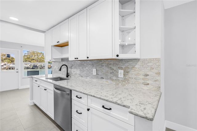 5935 30TH AVENUE S 105, Gulfport, FL 33707