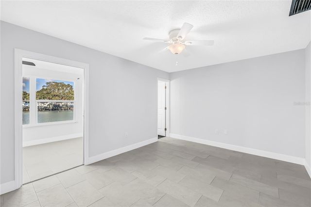 5935 30TH AVENUE S 105, Gulfport, FL 33707