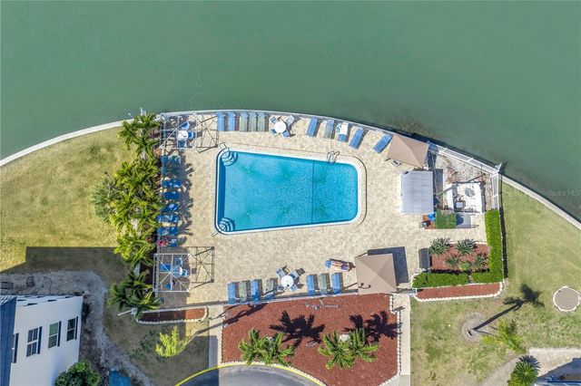 5935 30TH AVENUE S 105, Gulfport, FL 33707