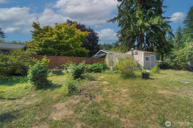 27019 Woodside Road NE, Kingston, WA 98346