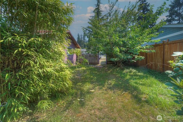 27019 Woodside Road NE, Kingston, WA 98346