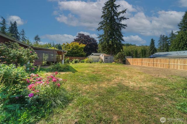 27019 Woodside Road NE, Kingston, WA 98346