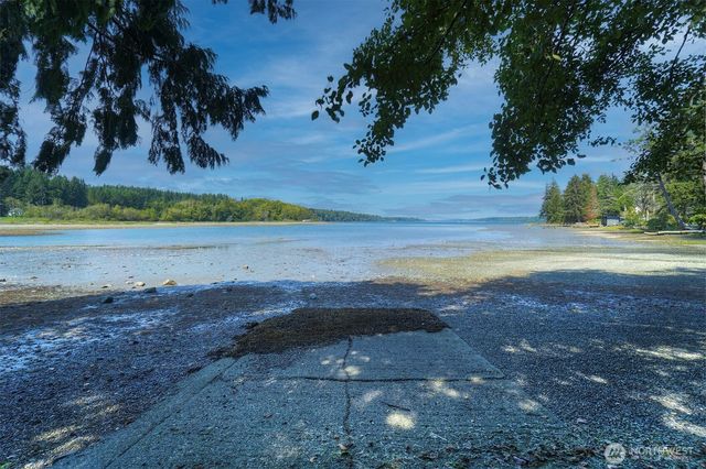 27019 Woodside Road NE, Kingston, WA 98346