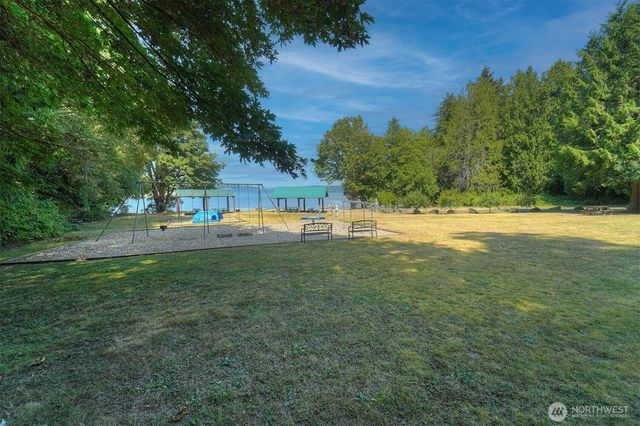 27019 Woodside Road NE, Kingston, WA 98346