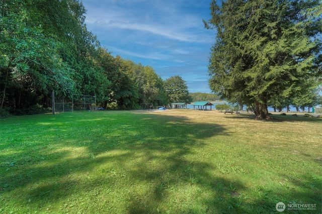 27019 Woodside Road NE, Kingston, WA 98346