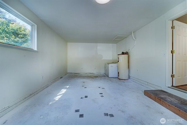 27019 Woodside Road NE, Kingston, WA 98346