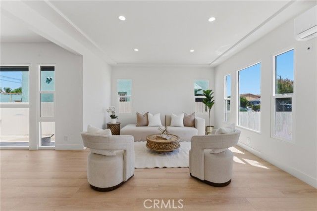1431 W 90th, Los Angeles, CA 90047