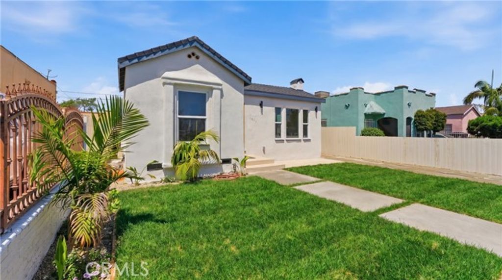1431 W 90th, Los Angeles, CA 90047