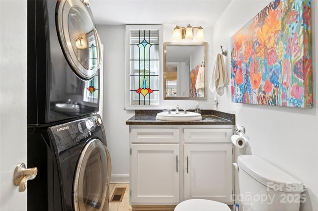 411 Hiawassee Avenue 1, Black Mountain, NC 28711