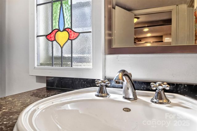 411 Hiawassee Avenue 1, Black Mountain, NC 28711