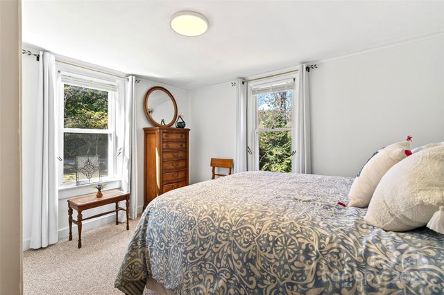 411 Hiawassee Avenue 1, Black Mountain, NC 28711