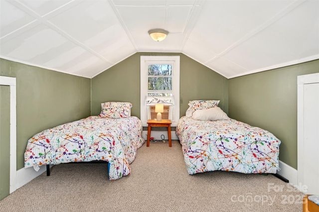 411 Hiawassee Avenue 1, Black Mountain, NC 28711