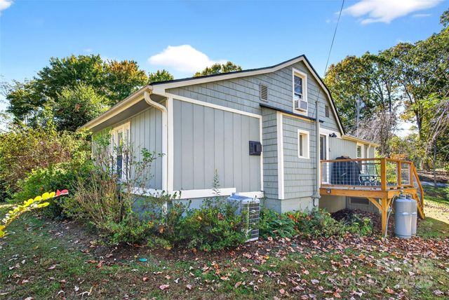 411 Hiawassee Avenue 1, Black Mountain, NC 28711