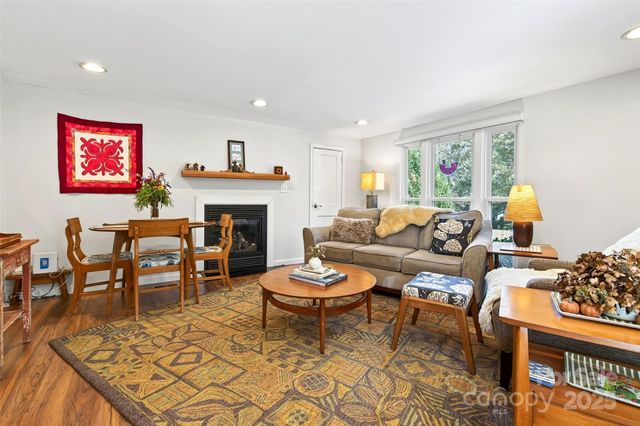 411 Hiawassee Avenue 1, Black Mountain, NC 28711