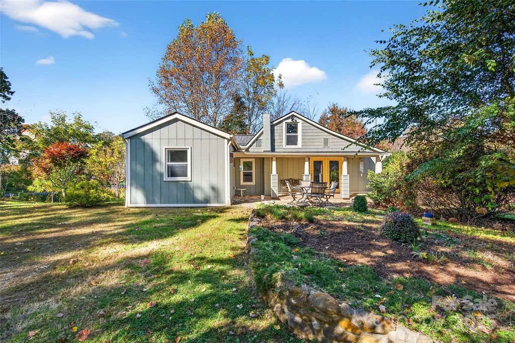 411 Hiawassee Avenue 1, Black Mountain, NC 28711