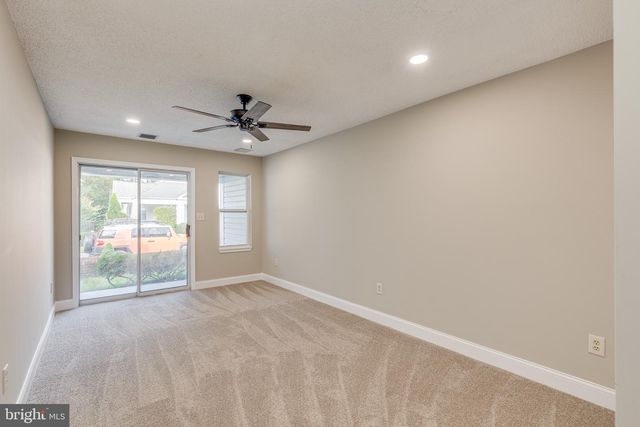 50 DEERFIELD DR, Stafford Township, NJ 08050