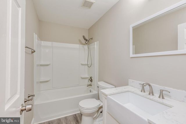 50 DEERFIELD DR, Stafford Township, NJ 08050