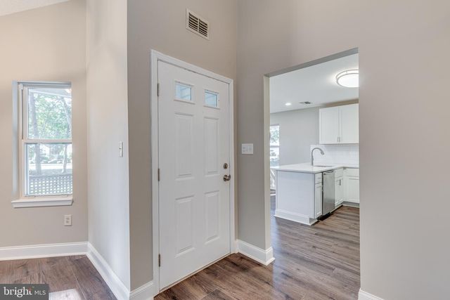 50 DEERFIELD DR, Stafford Township, NJ 08050