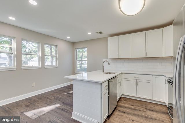 50 DEERFIELD DR, Stafford Township, NJ 08050
