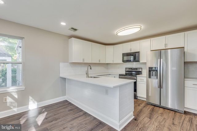 50 DEERFIELD DR, Stafford Township, NJ 08050