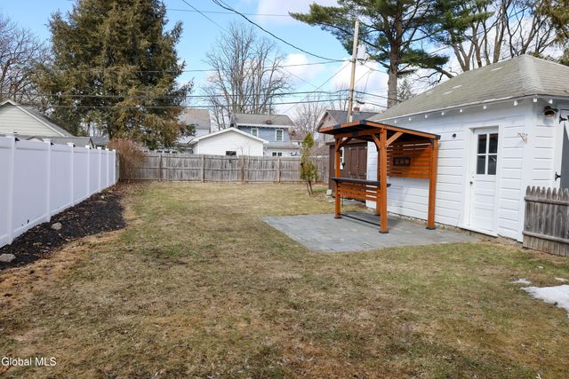 11 Washington Road, Scotia, NY 12302